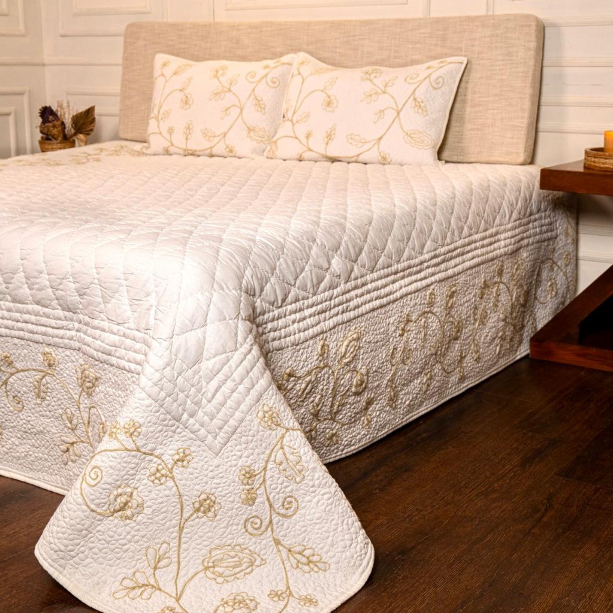 Hand Embroidered Arivana Aari 3 pc set Bed Spread by Ammorada | Tooffi