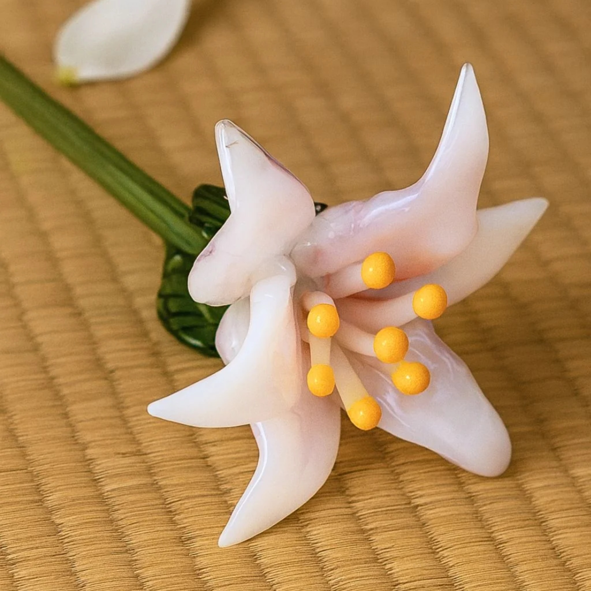Blooming Lillies- Glass Flowers Bouquet by RUSTIC HORSE GLASS STUDIO | Tooffi