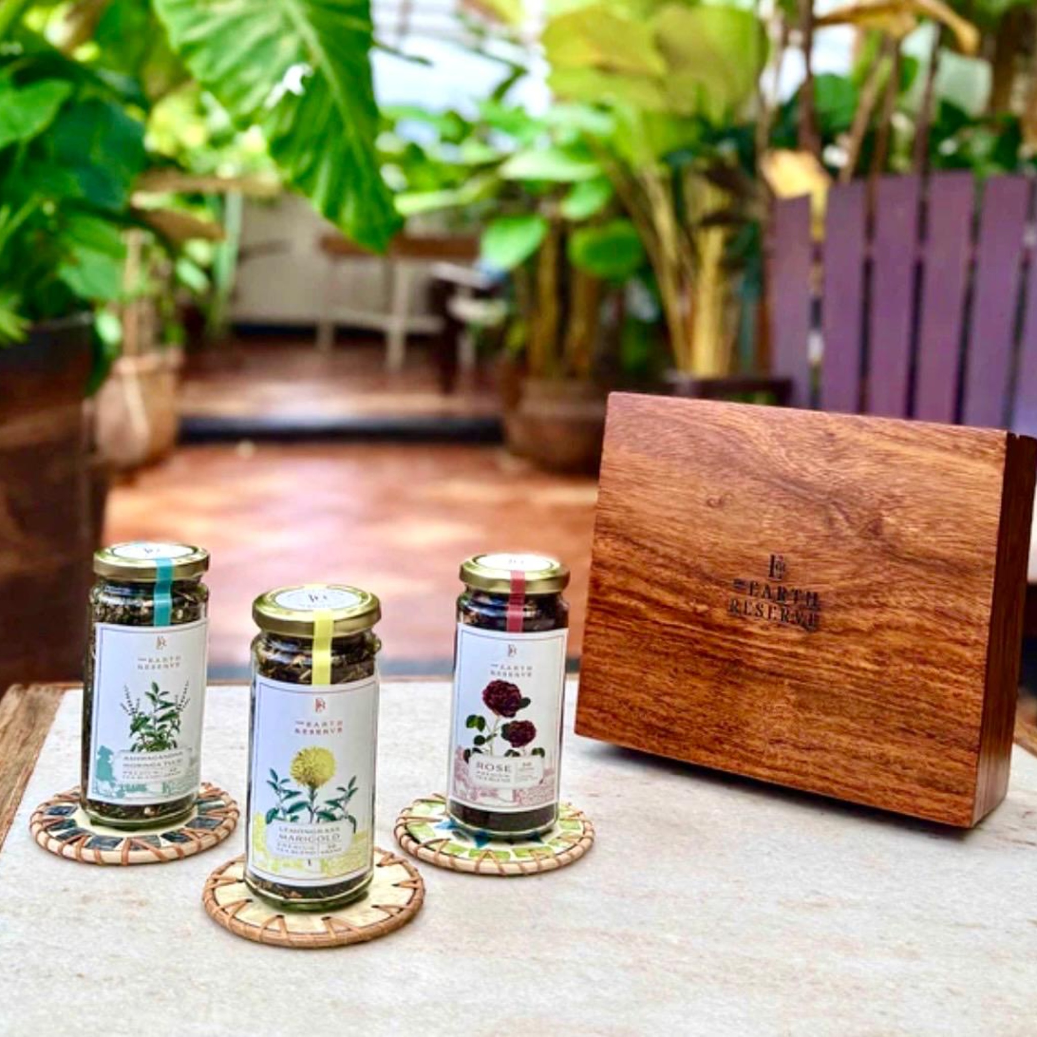 The Wooden Tea Chest by The Earth Reserve | Tooffi