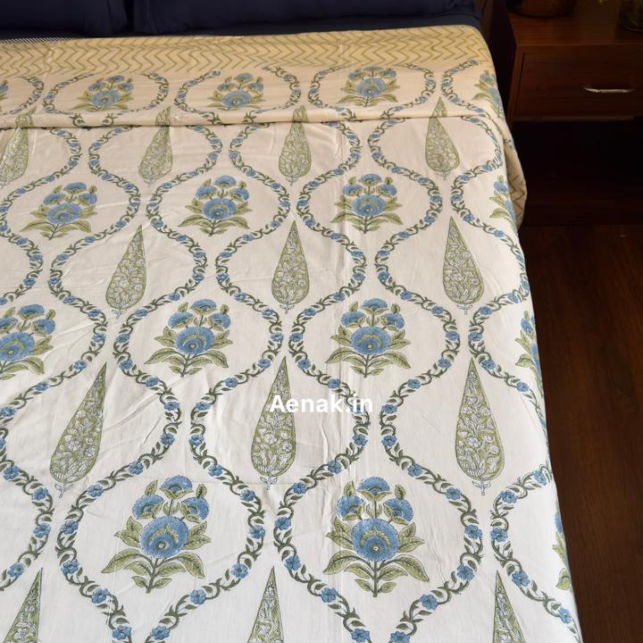 Blue Jaipuri Jaal Handblock Mulmul Cotton Reversible Dohar by Aenak Studios | Tooffi