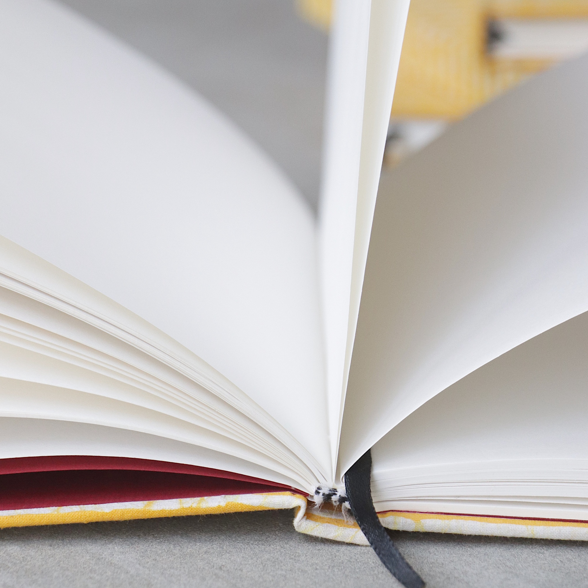 Keepr Book [Yellow] by Rayden Design | Tooffi