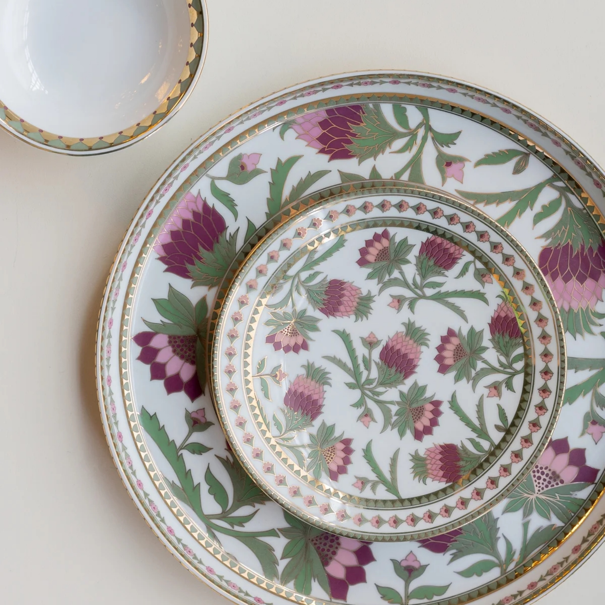 Bagh Dinner Thali (Set Of 6) by nira's ceramics | Tooffi