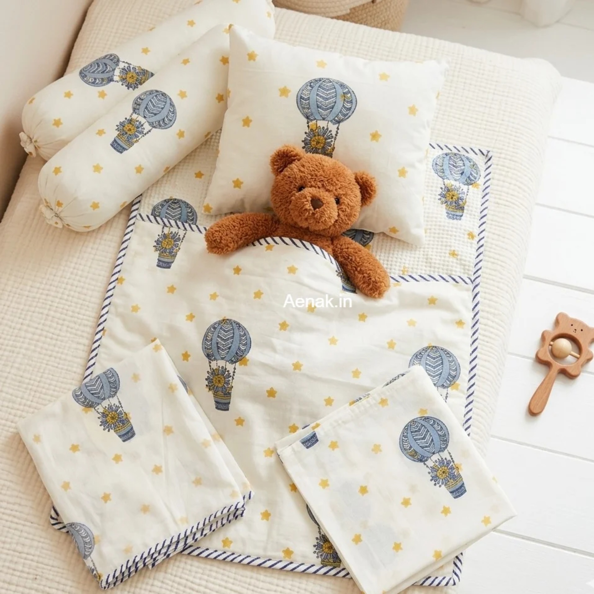 Blue Parachute Handcrafted Newborn Baby Kit Set by Aenak Studios | Tooffi