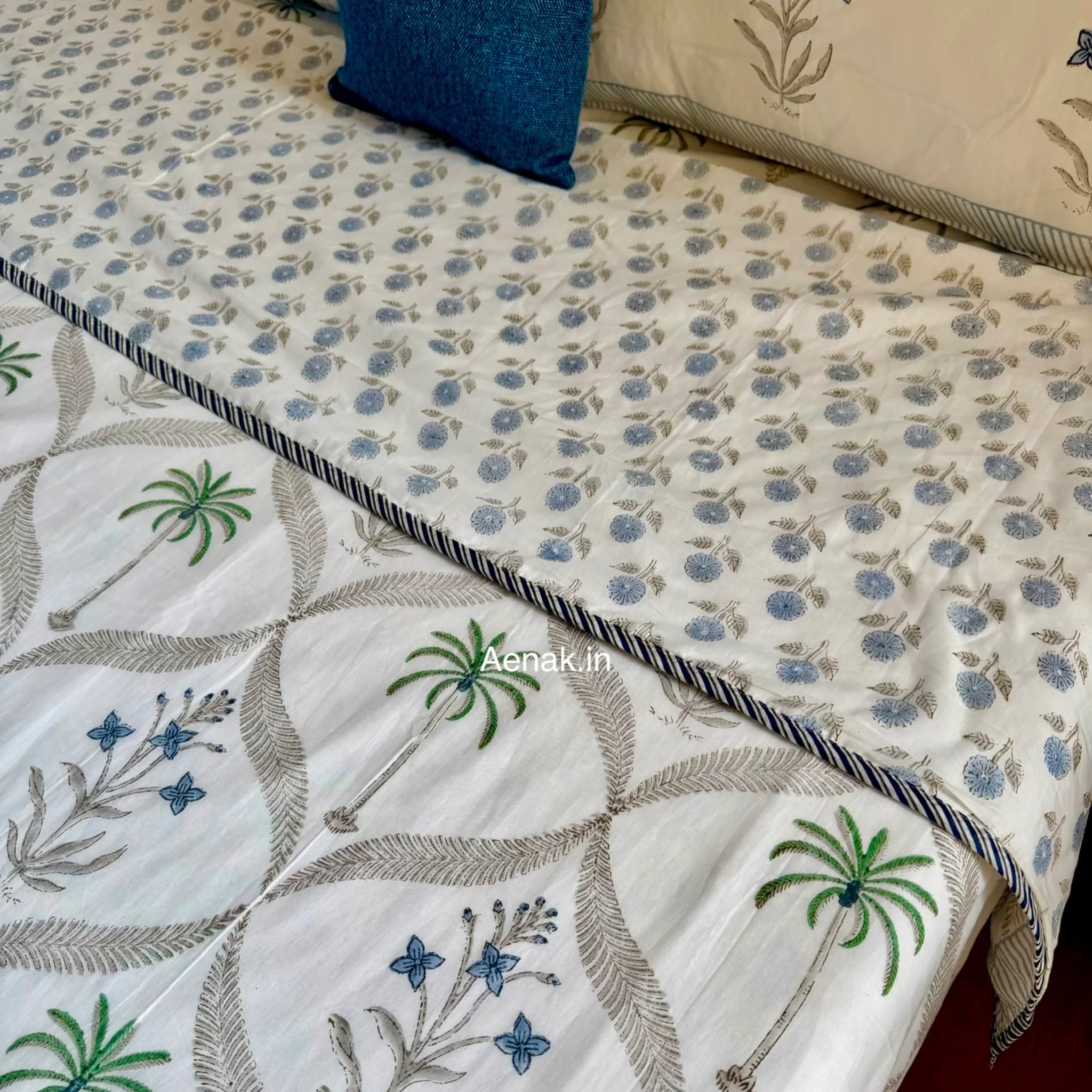 Blue Floral Palm Jaal Handblock Mulmul Cotton Reversible Dohar by Aenak Studios | Tooffi