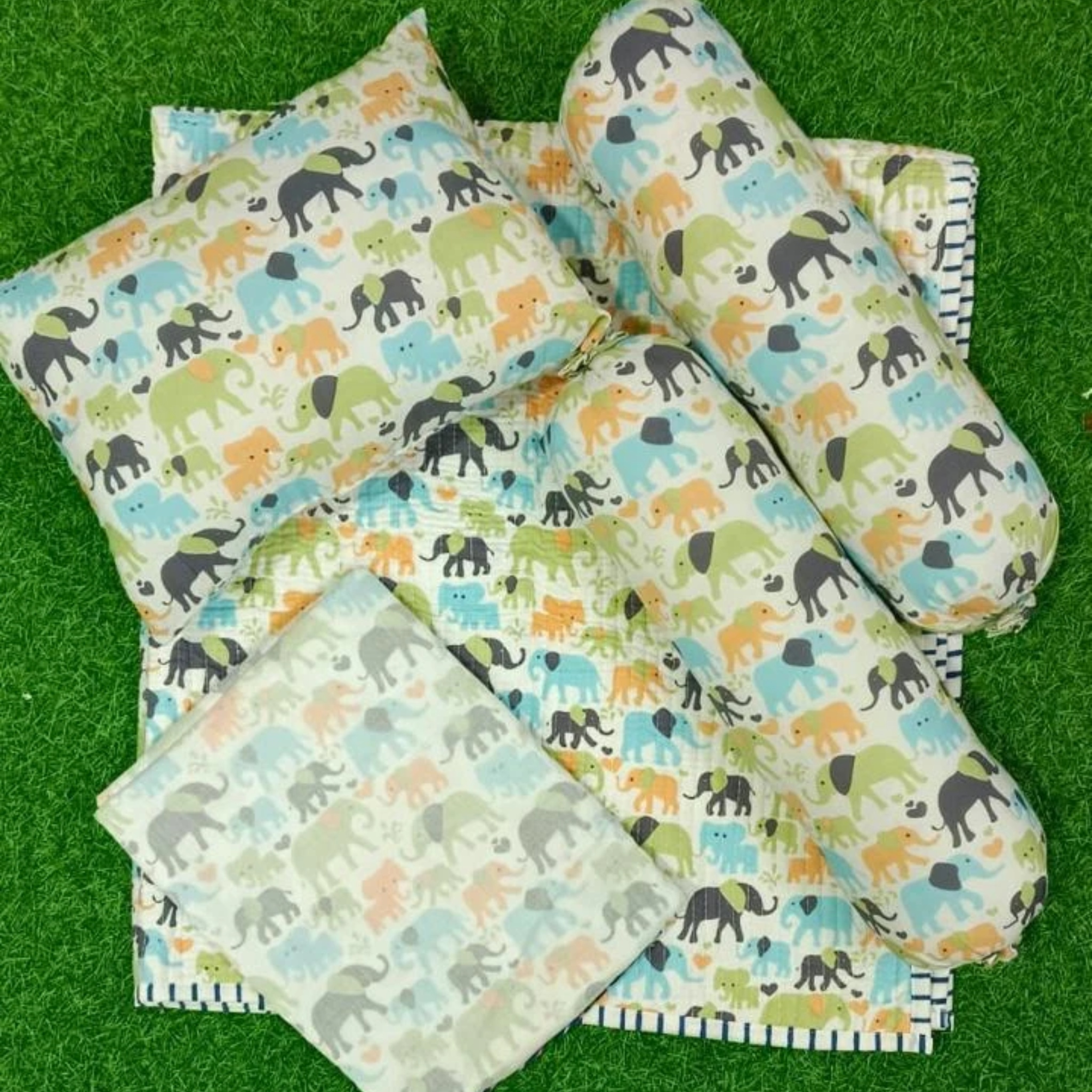 Little Elephants Handcrafted Newborn Baby Kit Set by Aenak Studios | Tooffi