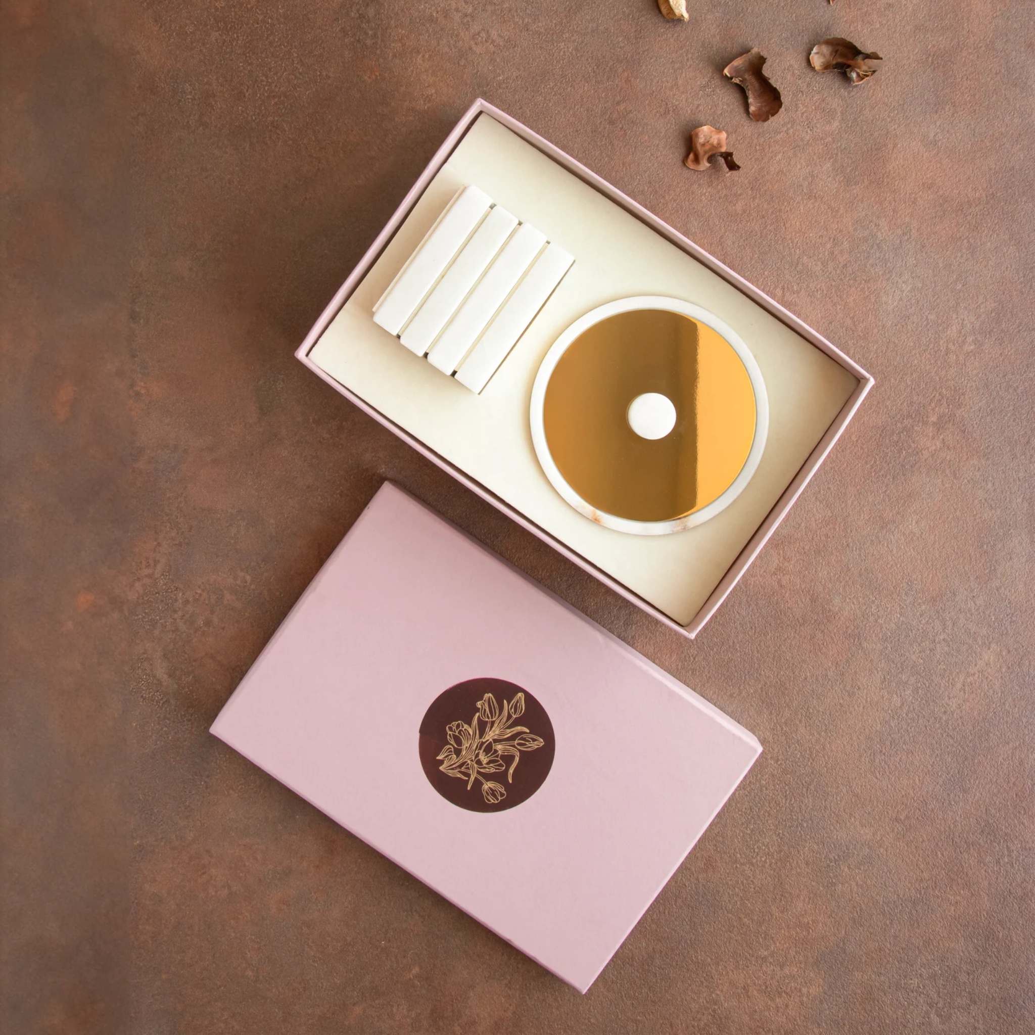 Yang Nutbowl + Coasters Gift Box by Saswata | Tooffi