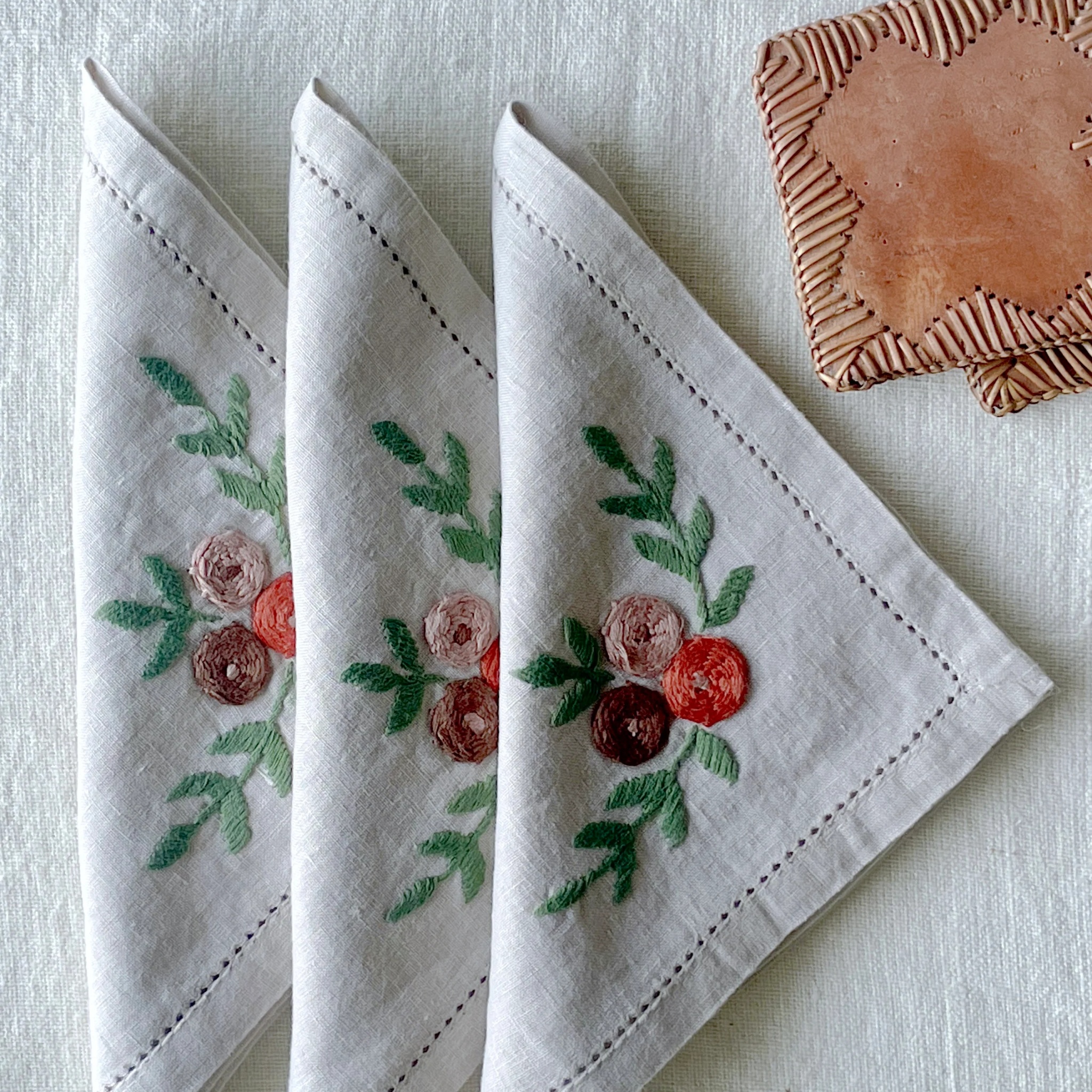 Linen Vintage Flora Napkin by Ammorada | Tooffi