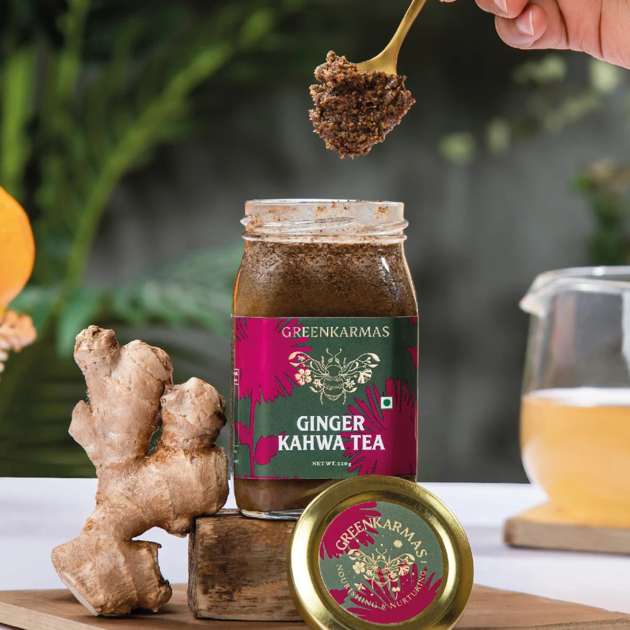 GreenKarmas Green and Gold - Tea Gift Hamper by GreenKarmas | Tooffi