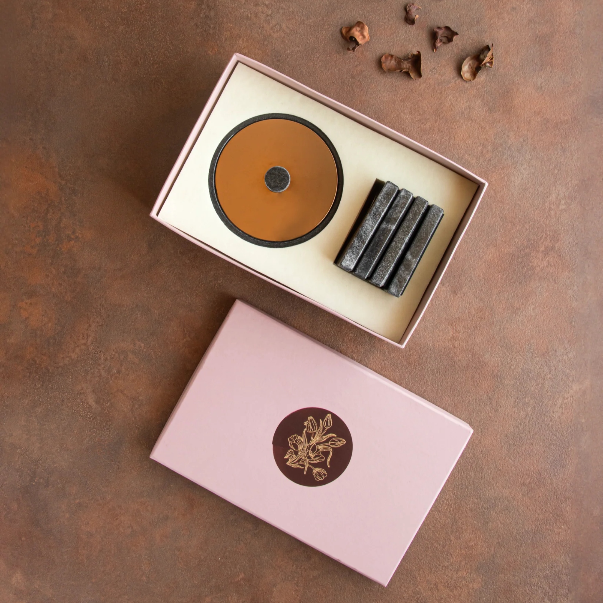Yin Nutbowl + Coasters Gift Box by Saswata | Tooffi