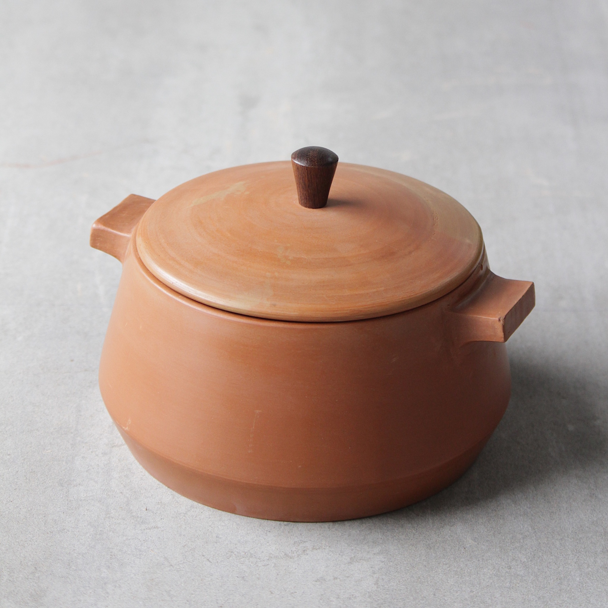 Arth Pot Large by Rayden Design | Tooffi