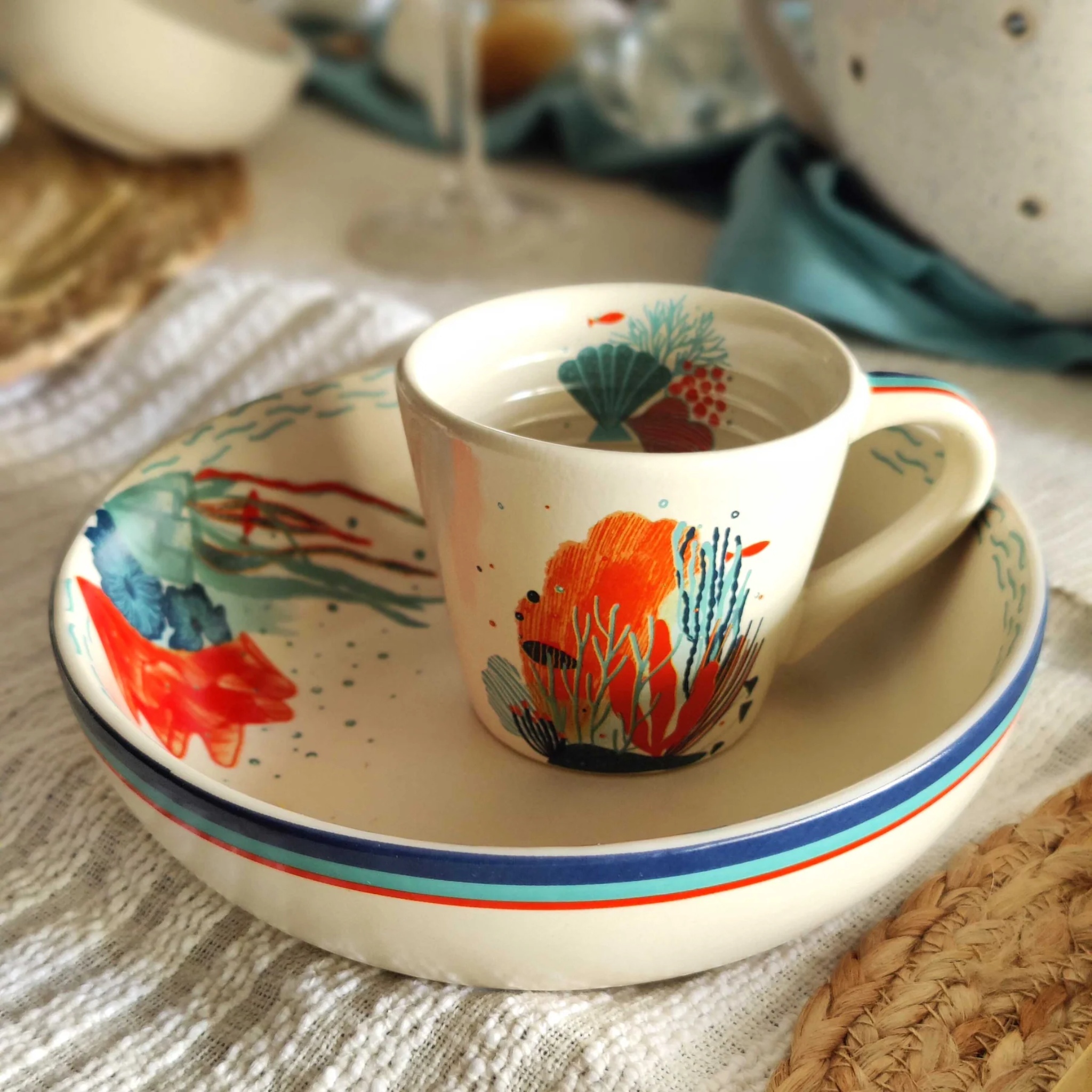 underwater treasures - Breakfast Set (Cereal Bowl & Mug) by urbankart - ta.da tableware | Tooffi