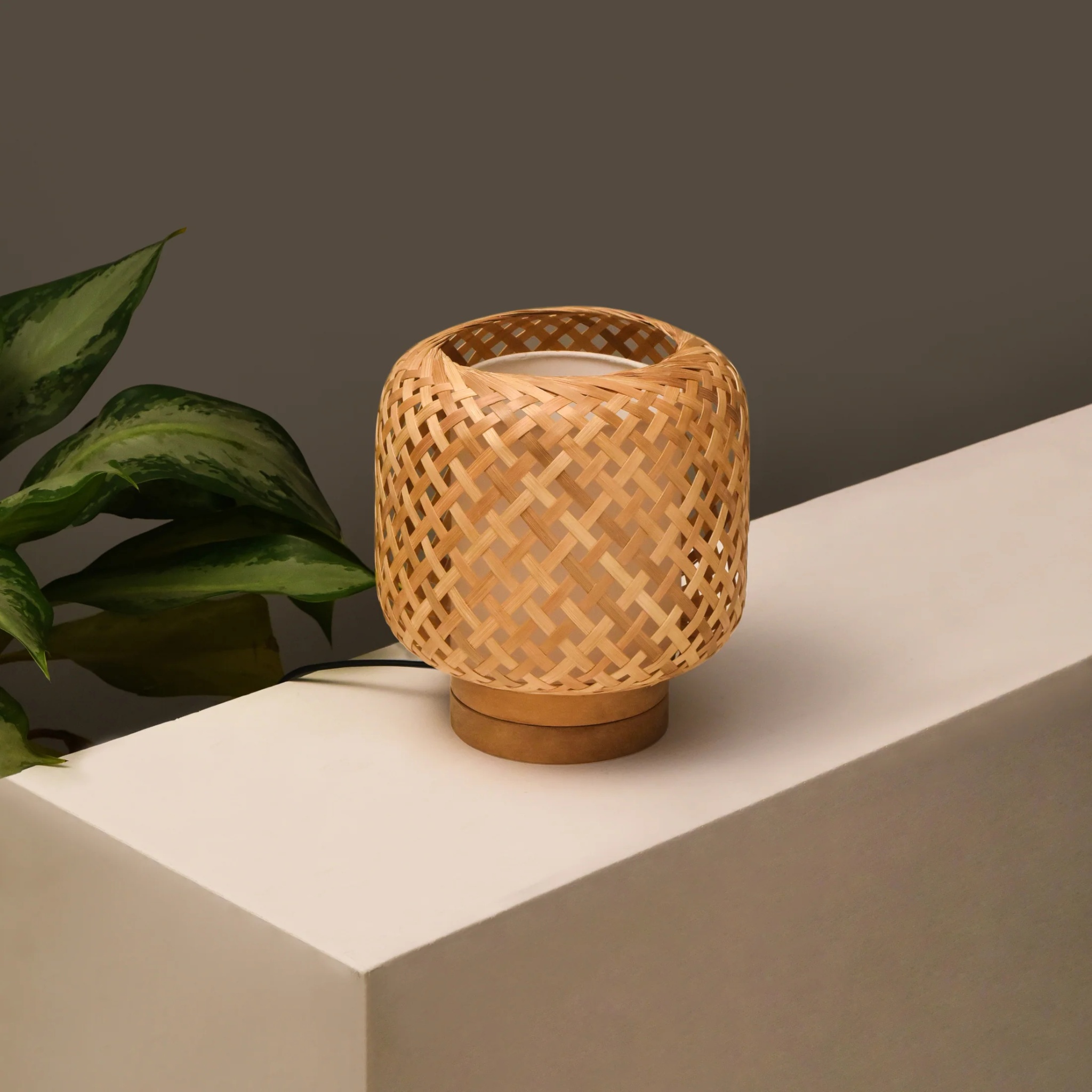 Opium Table Lamp: Designer Bamboo Table Top Lamp by MIANZI | Tooffi