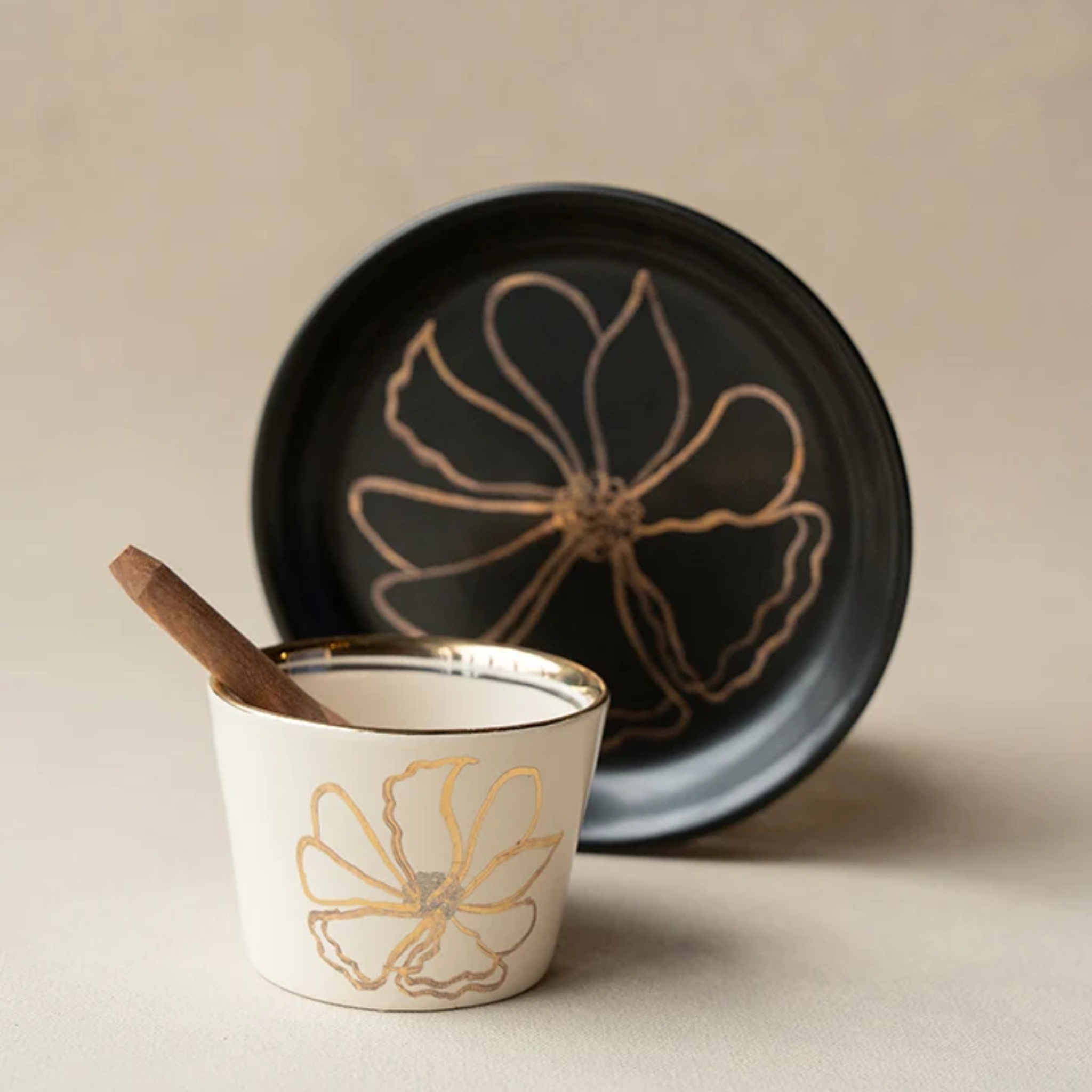 Wildflower plate + bowl with wooden spoons set (2 plates + 2 bowls) by nira's ceramics | Tooffi