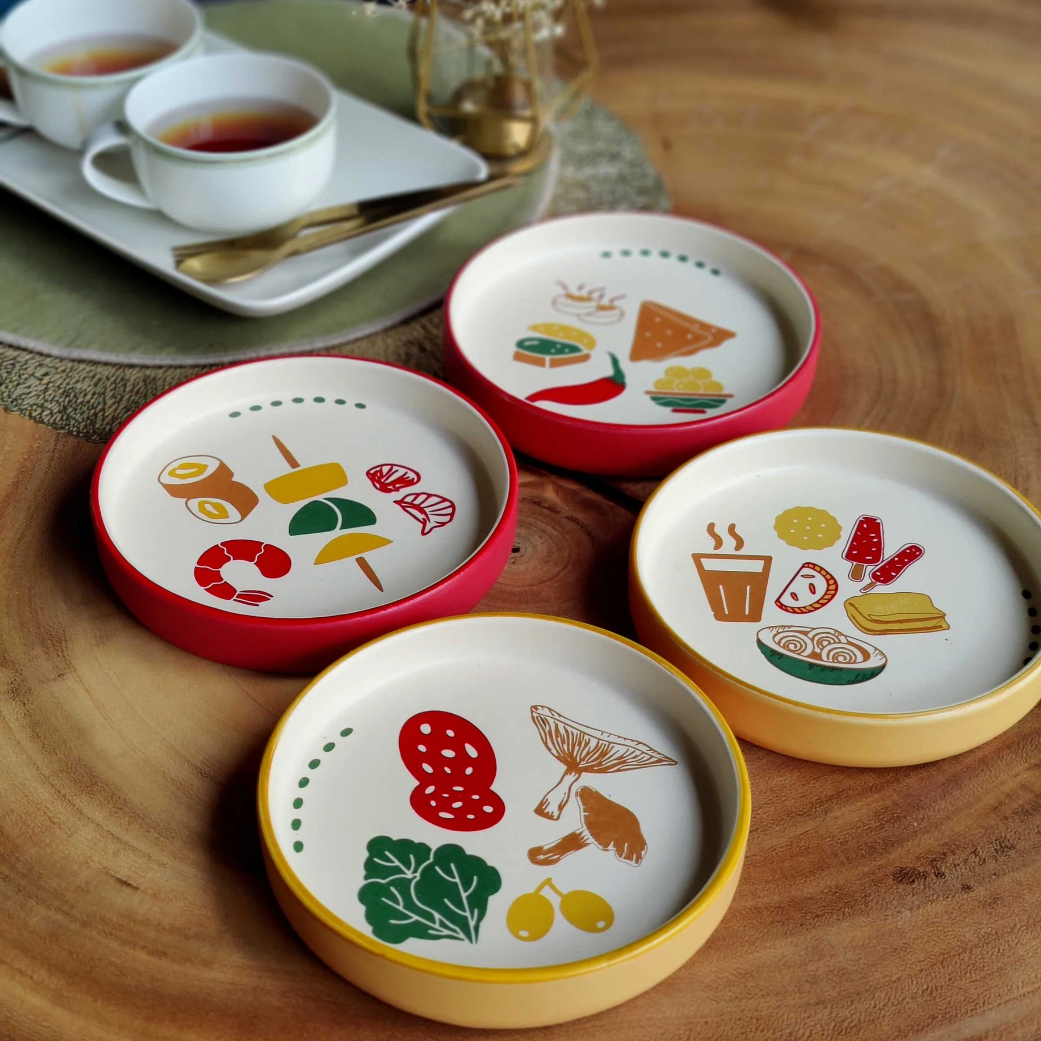 Let’s Ketchup – Bite Plates set of 4 by urbankart - ta.da tableware | Tooffi