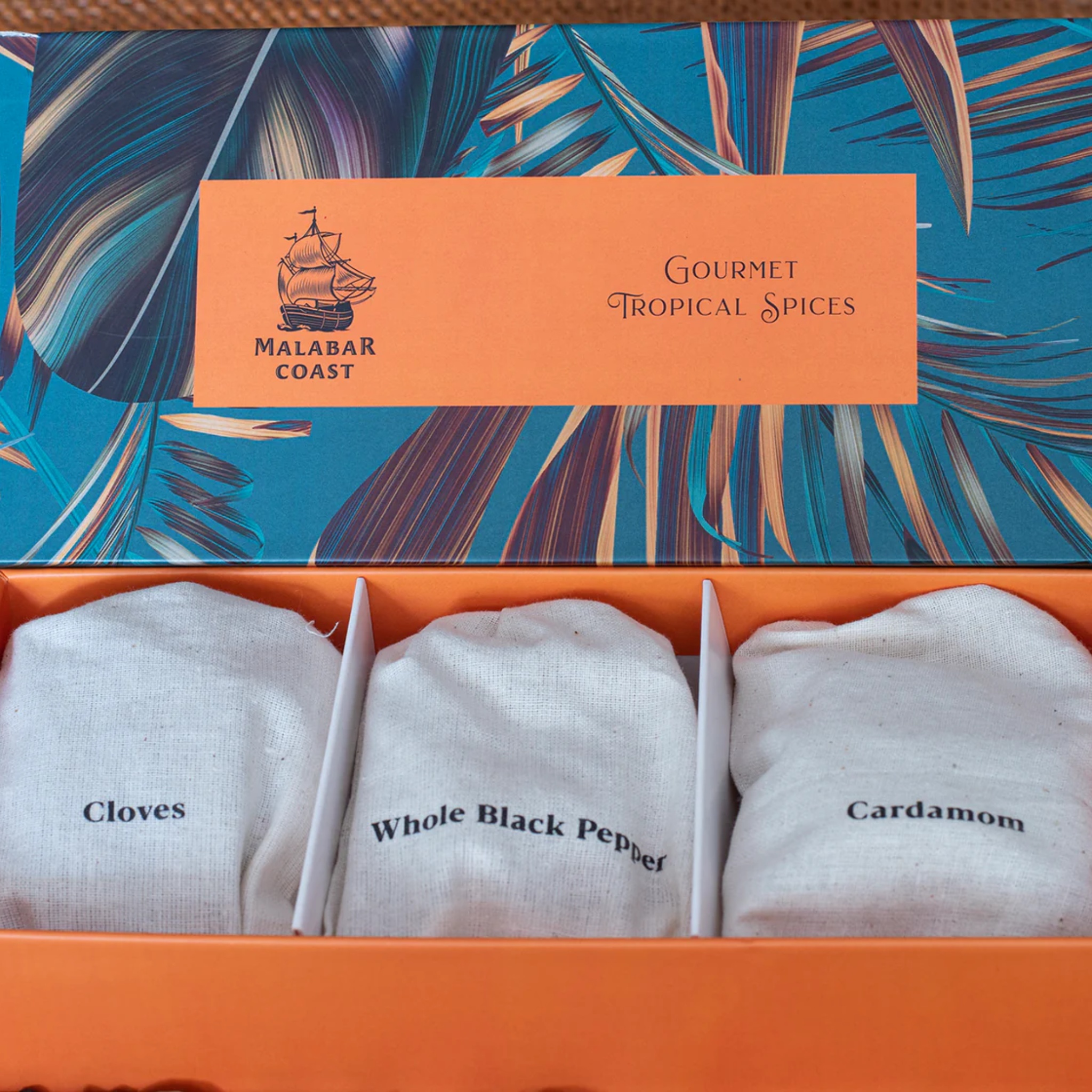 Tropical Gift Box - Gourmet Indian Spices - Small by TERRALIFE CONSUMER PRODUCTS & SERVICES PRIVATE LIMITED | Tooffi