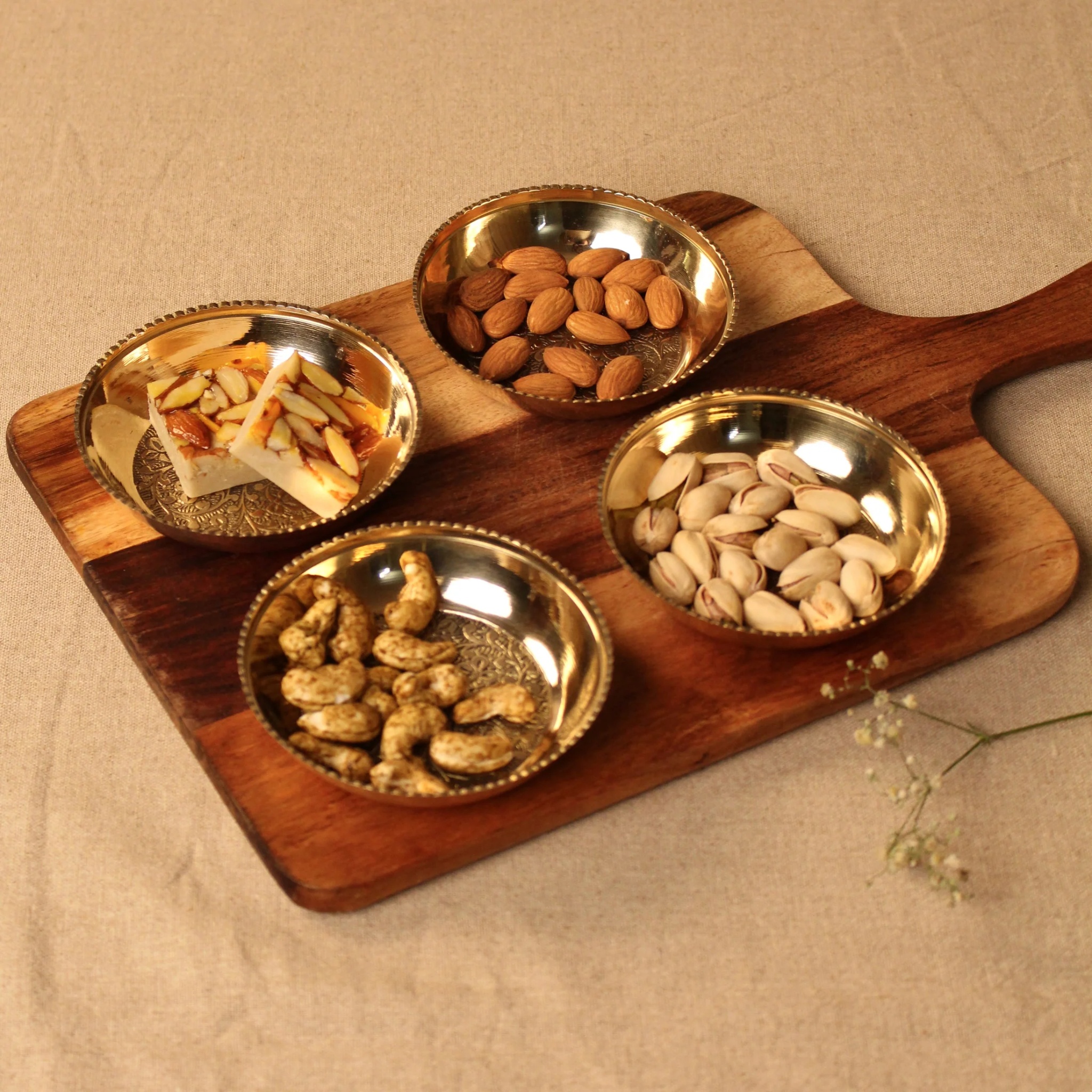 Krti - Carved Brass Plate Set by nivarah | Tooffi