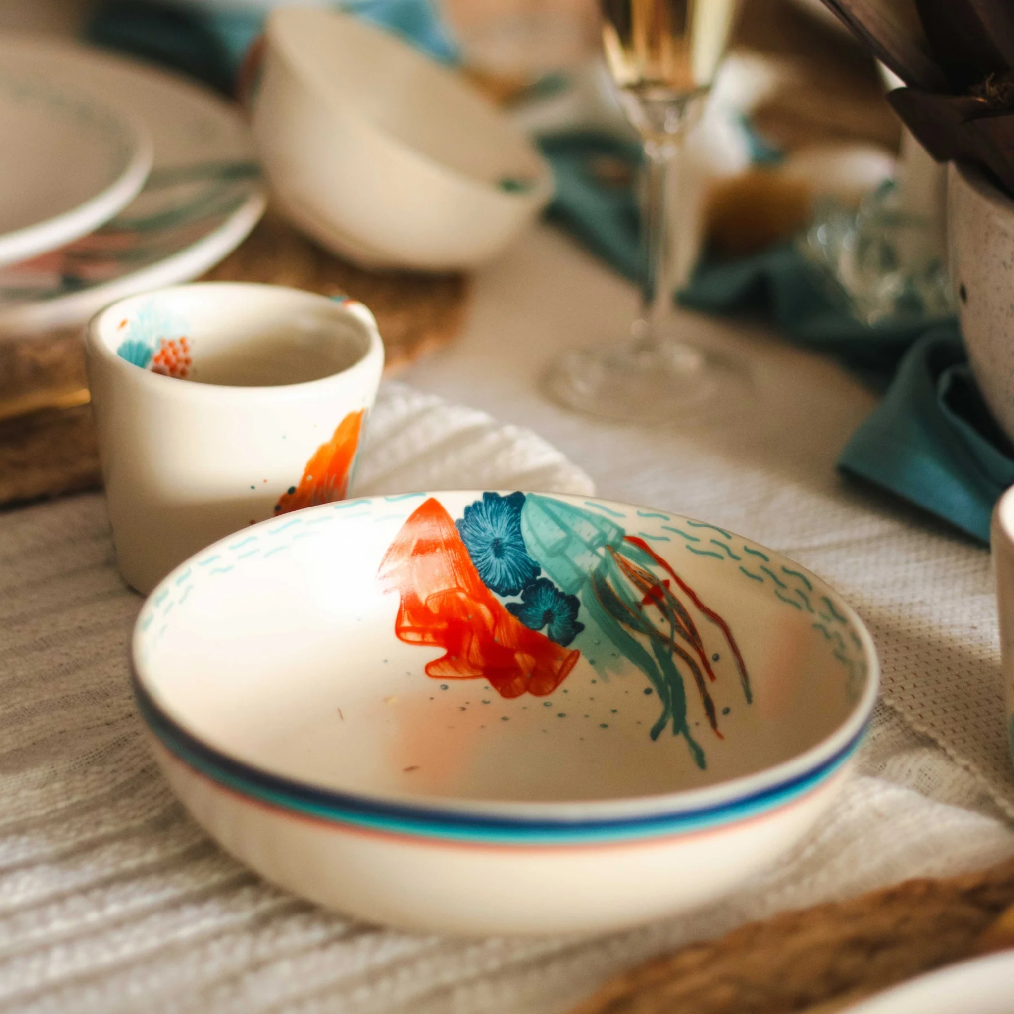 underwater treasures - Breakfast Set (Cereal Bowl & Mug) by urbankart - ta.da tableware | Tooffi