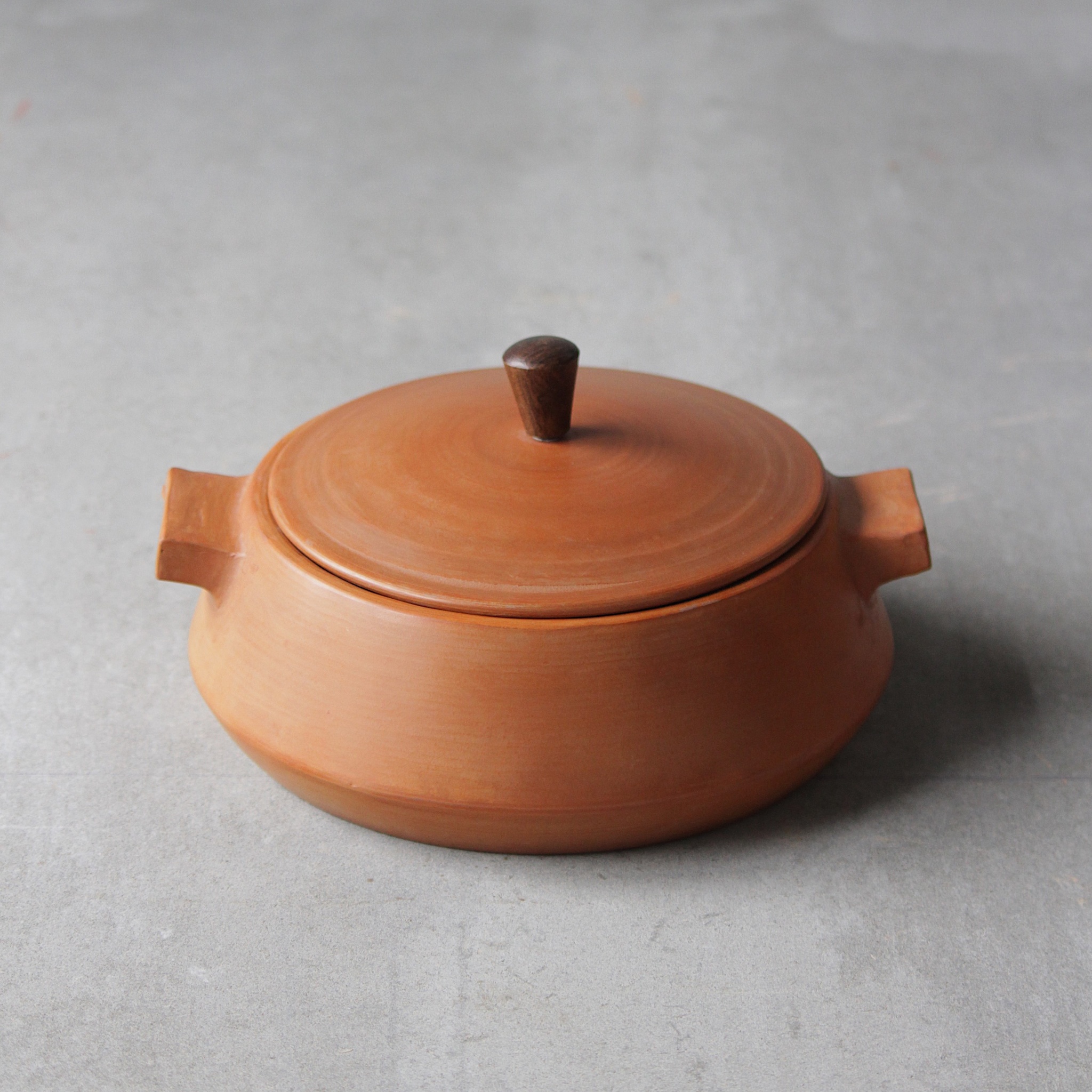 Arth Pot Small by Rayden Design | Tooffi