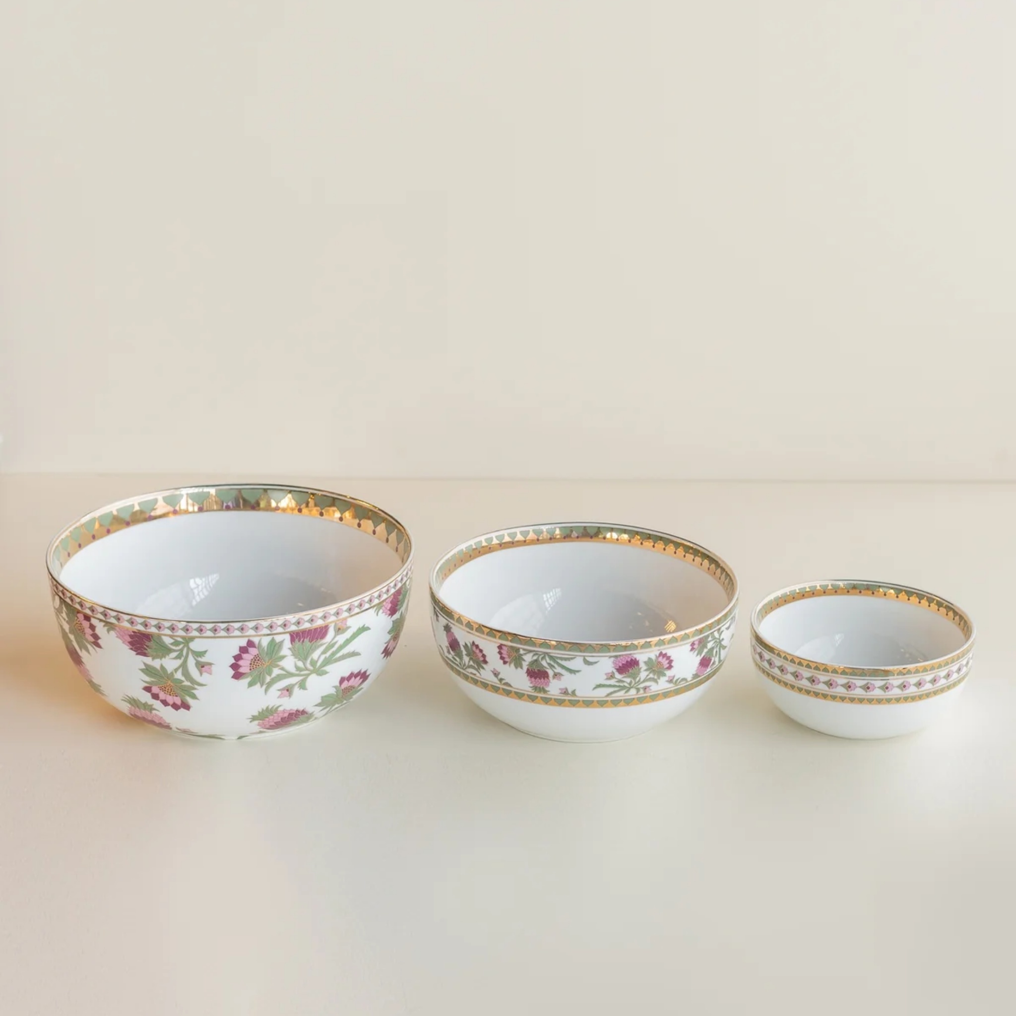 Bagh Serving Bowl (Medium) by nira's ceramics | Tooffi