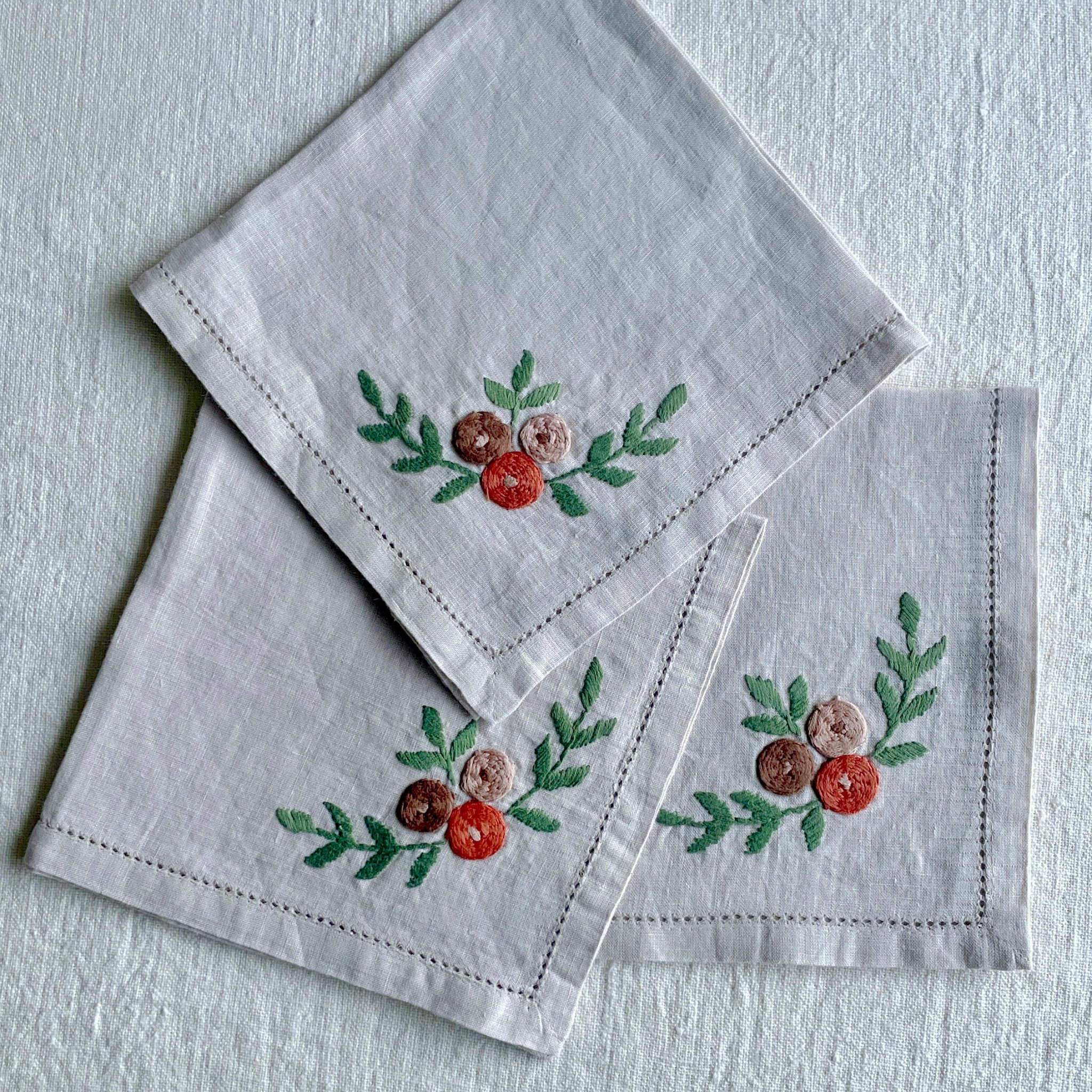 Linen Vintage Flora Napkin by Ammorada | Tooffi