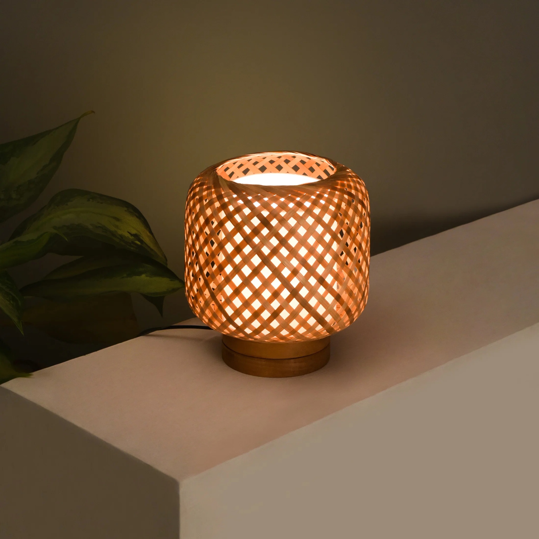 Opium Table Lamp: Designer Bamboo Table Top Lamp by MIANZI | Tooffi