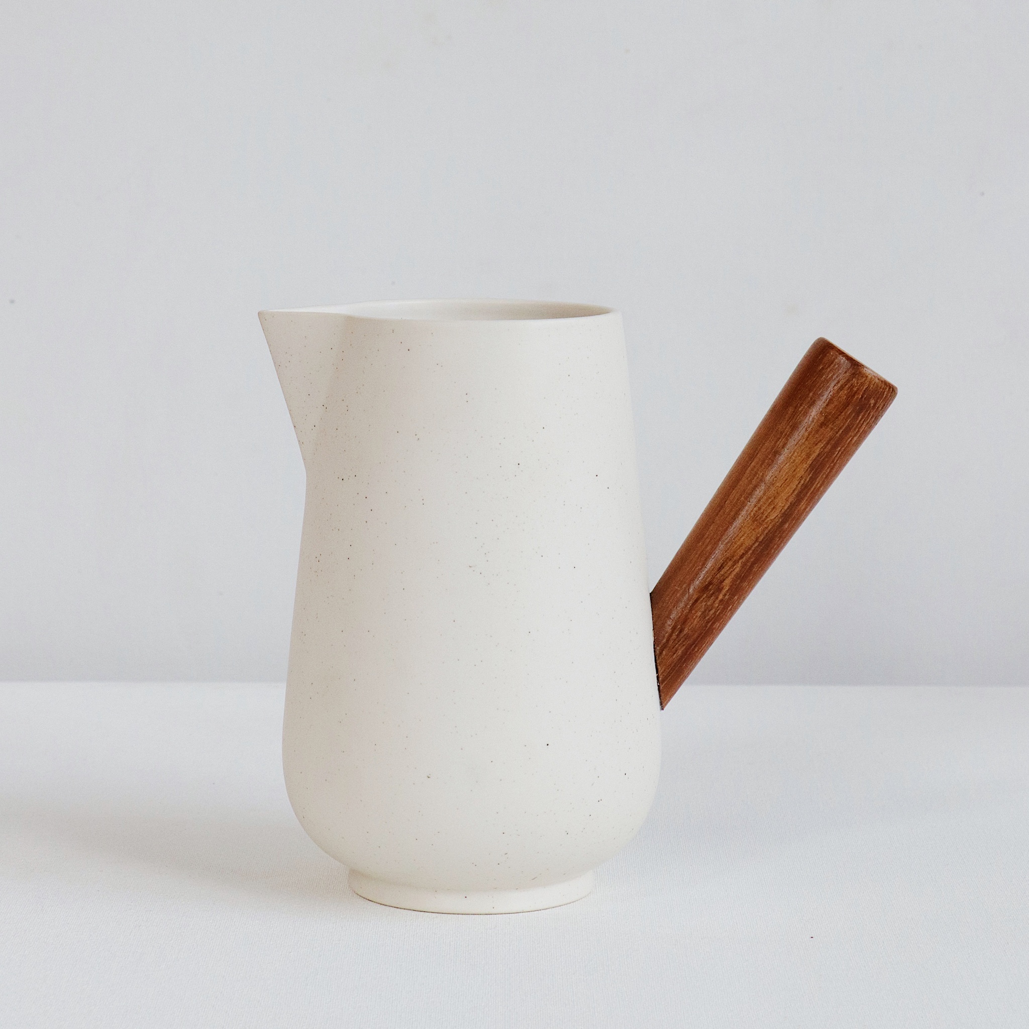 Urban Tweeter Pitcher by Rayden Design | Tooffi