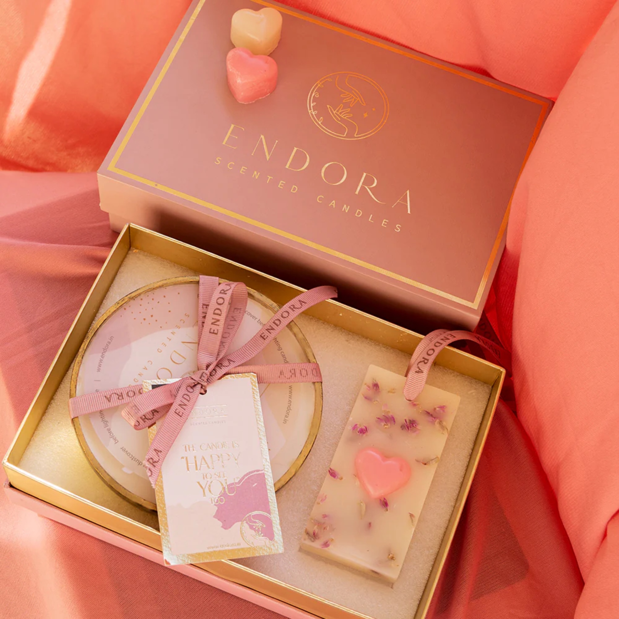 Love Essential Gift Box by Endora Scented Candles | Tooffi