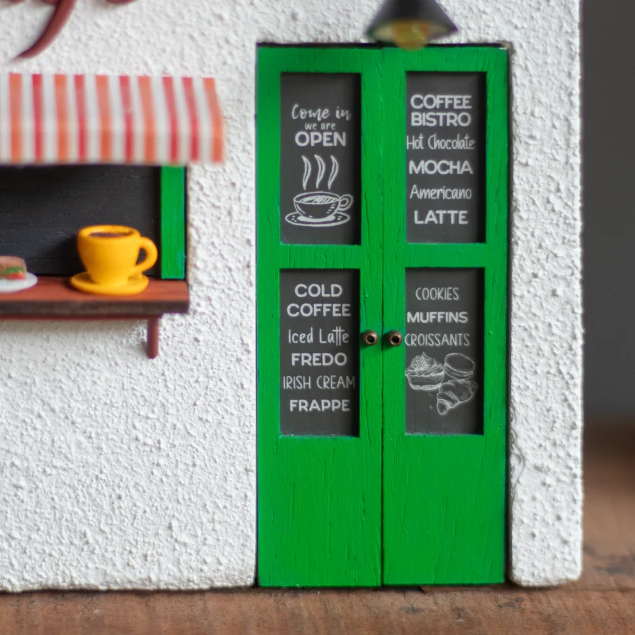 Cafe Planter (White & Green) by Bae & Bee studio | Tooffi