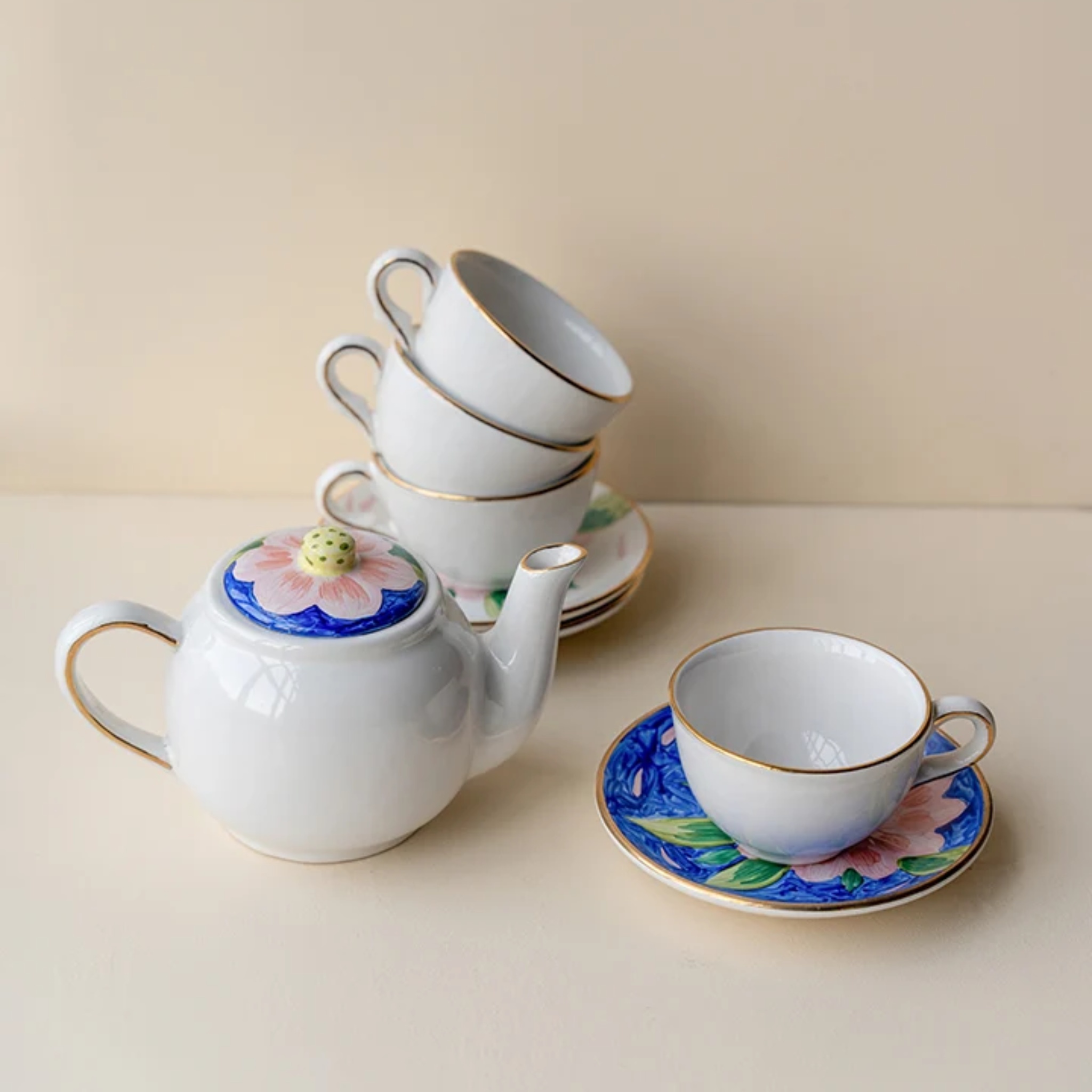 Handmade Water Lilies Kettle by nira's ceramics | Tooffi