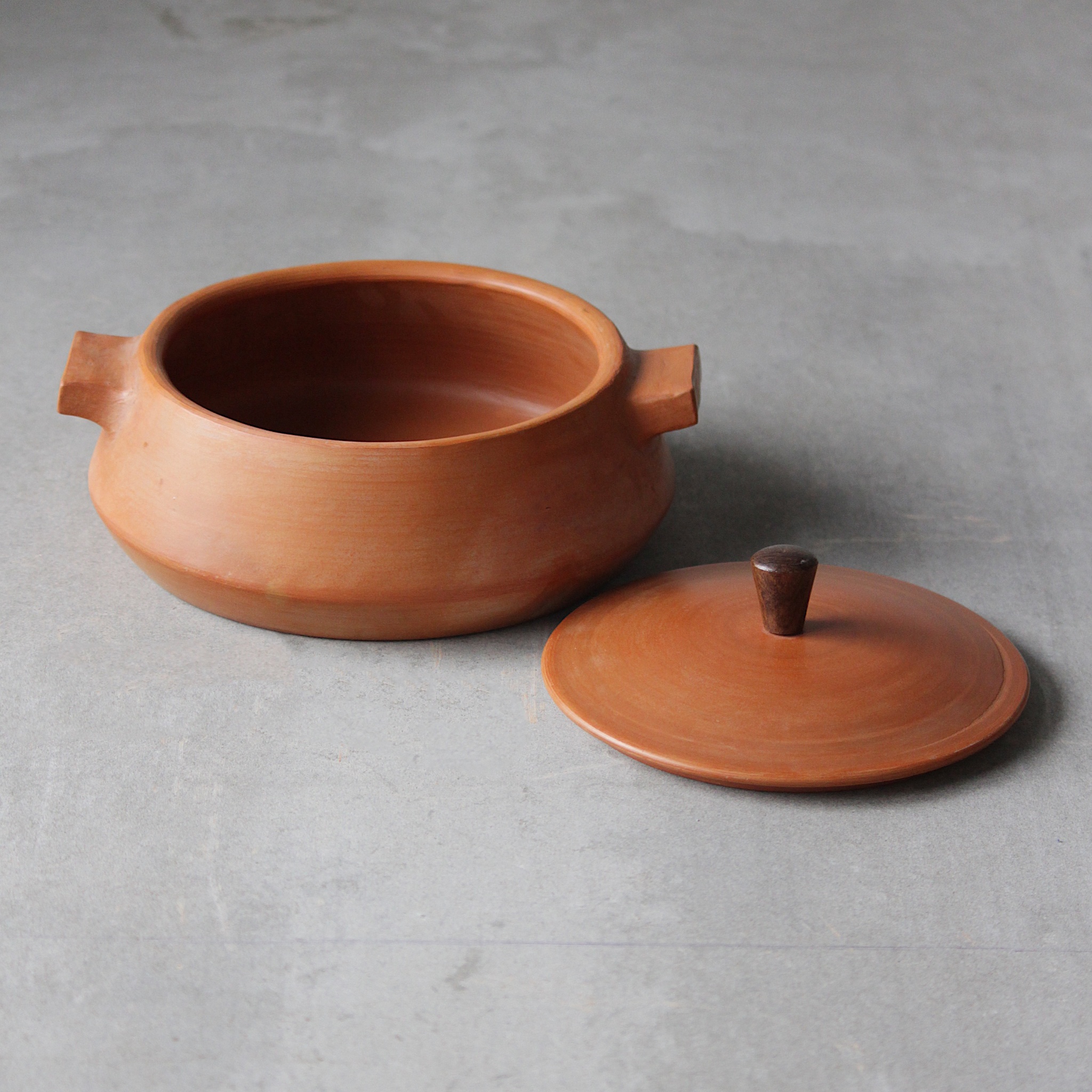 Arth Pot Small by Rayden Design | Tooffi