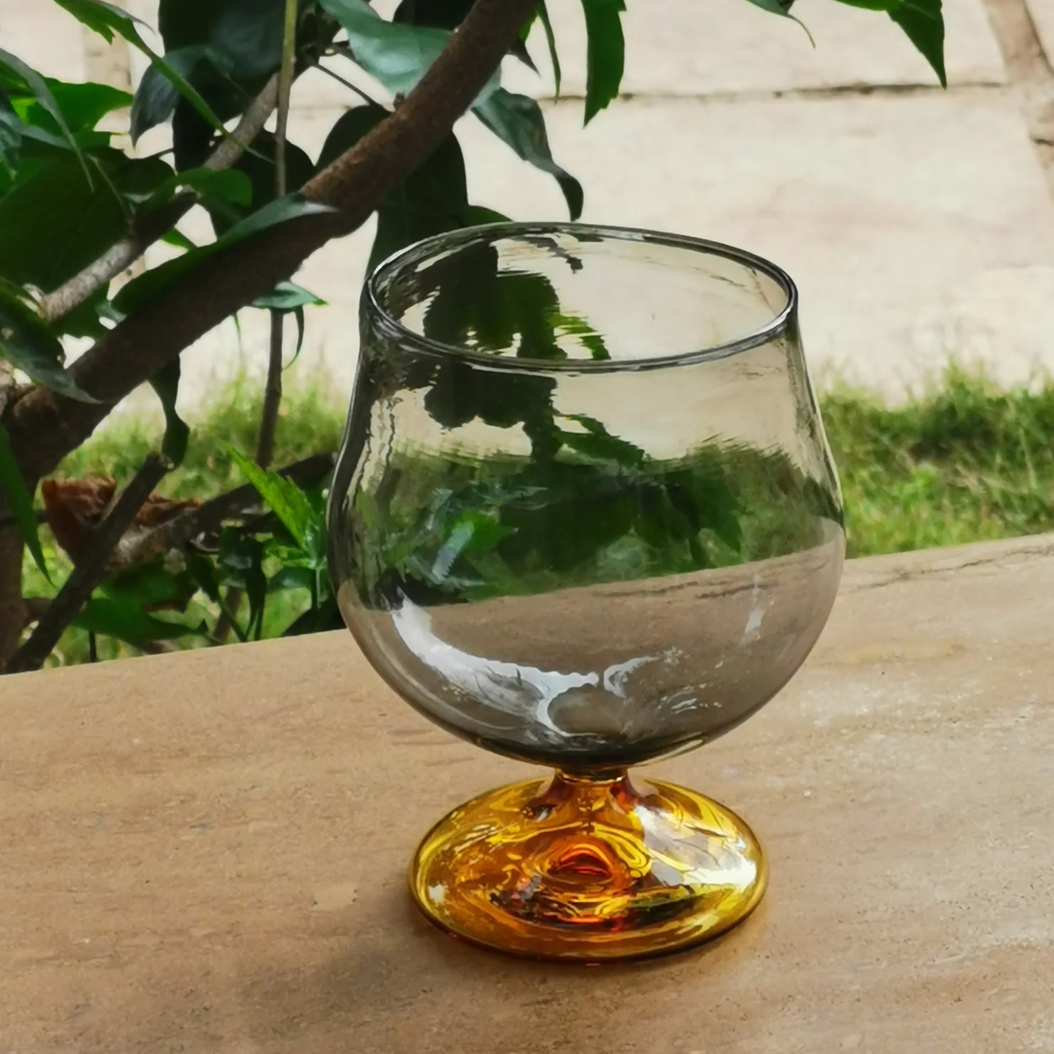 Fyris Wine Glass - (single glass) by RUSTIC HORSE GLASS STUDIO | Tooffi