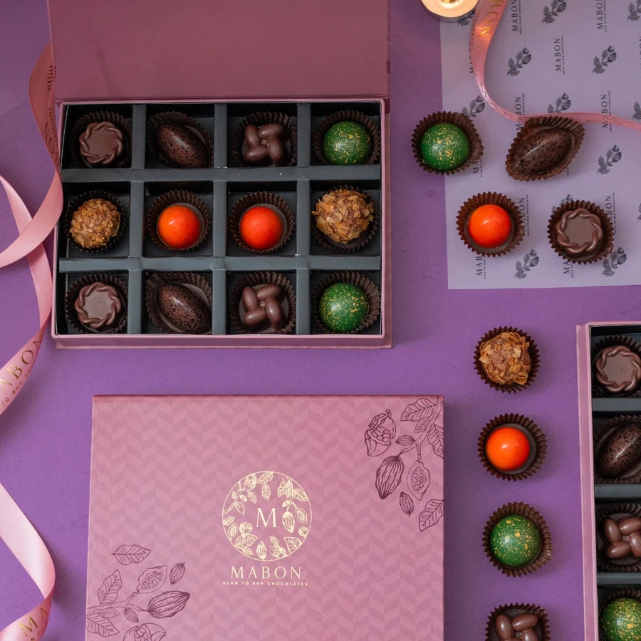 Luxury Chocolate Bonbons (Box of 12) by Mabon Chocolates | Tooffi