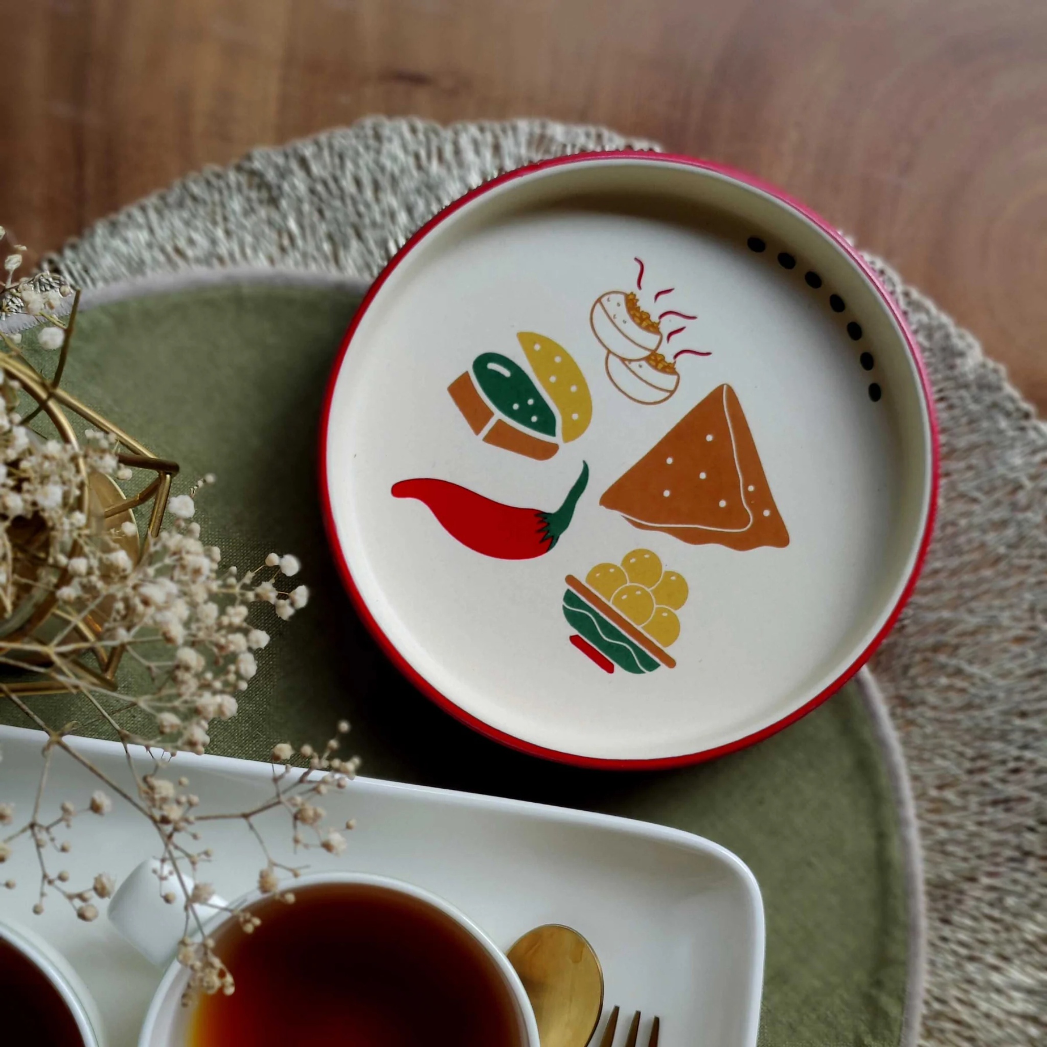 Let’s Ketchup – Bite Plates by urbankart - ta.da tableware | Tooffi