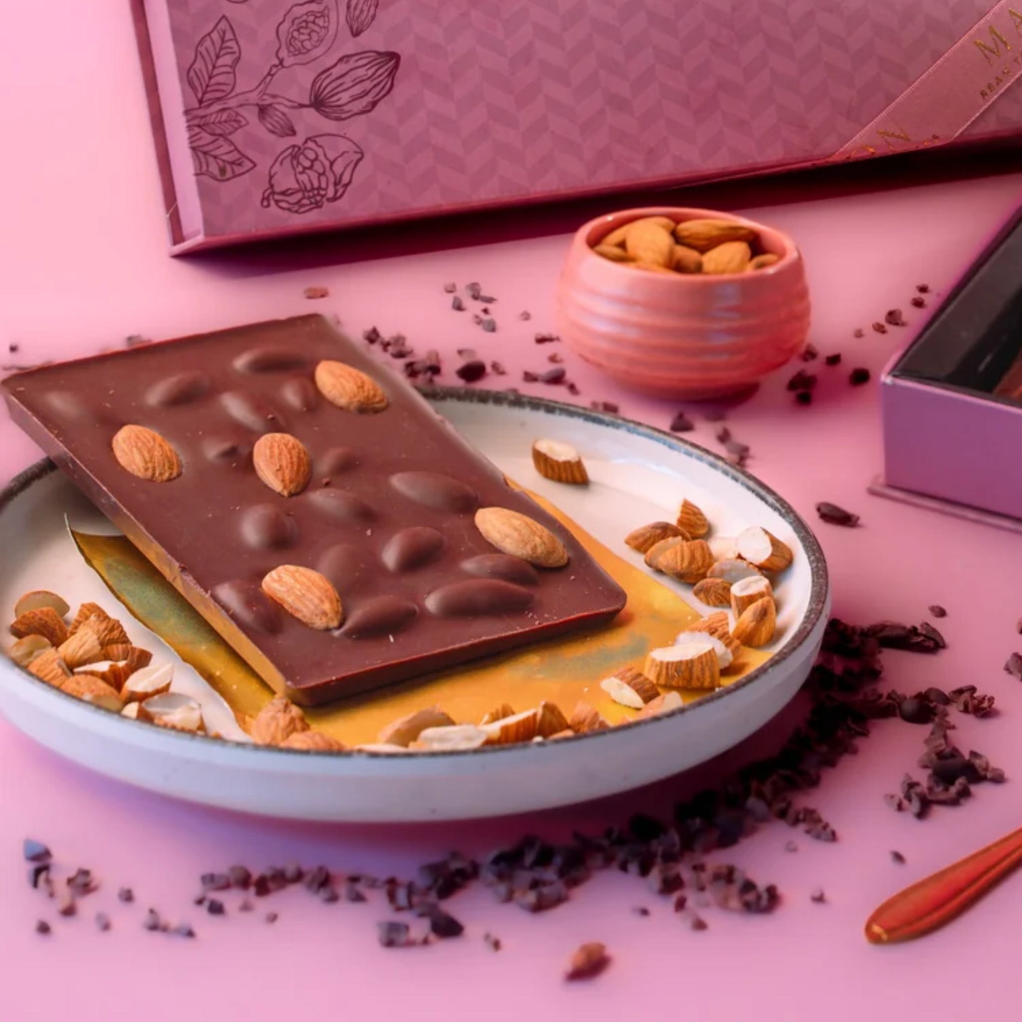 Sea Salt & Roasted Almond 55% Dark Chocolate Bark Gift Box by Mabon Chocolates | Tooffi