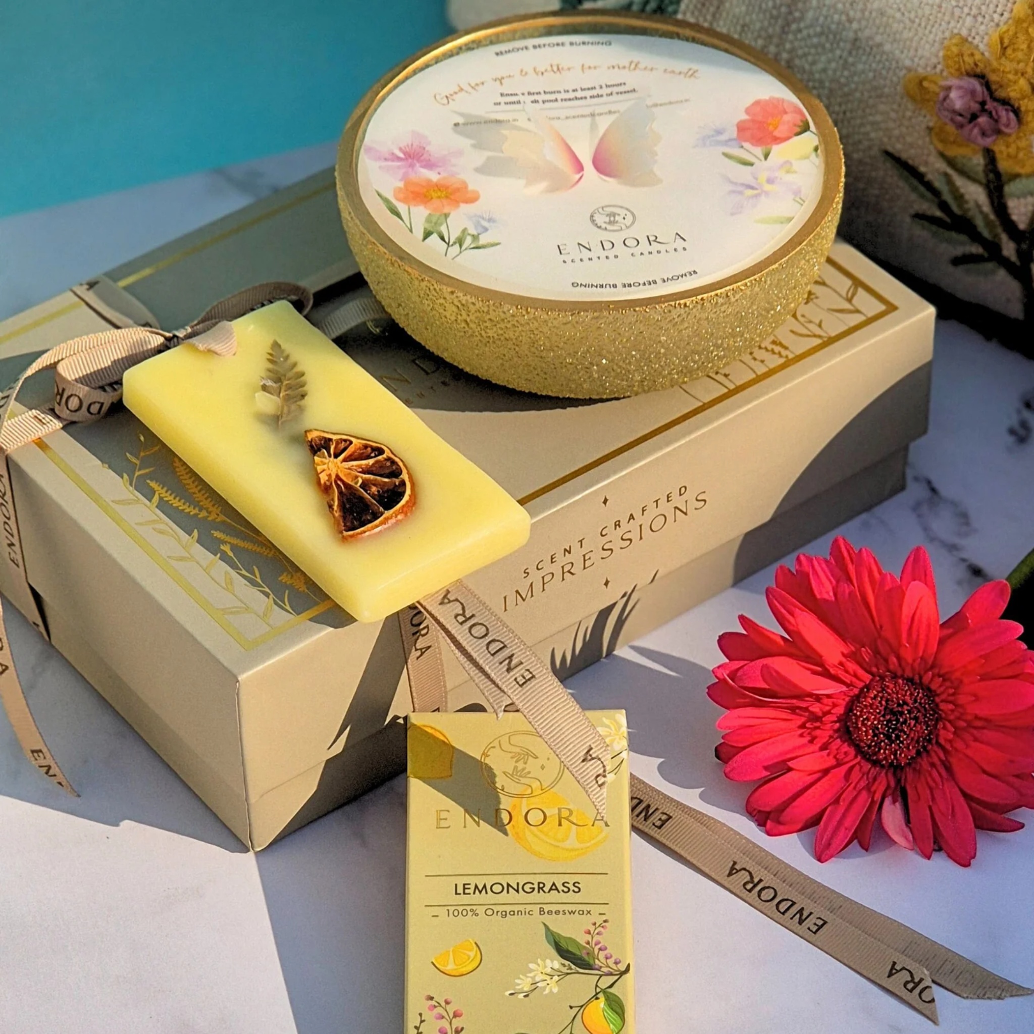 Scent Essential Gift Box (Sandalwood & oud) | 3 Wick Crinkle Bowl | Scented Candles by Endora Scented Candles | Tooffi