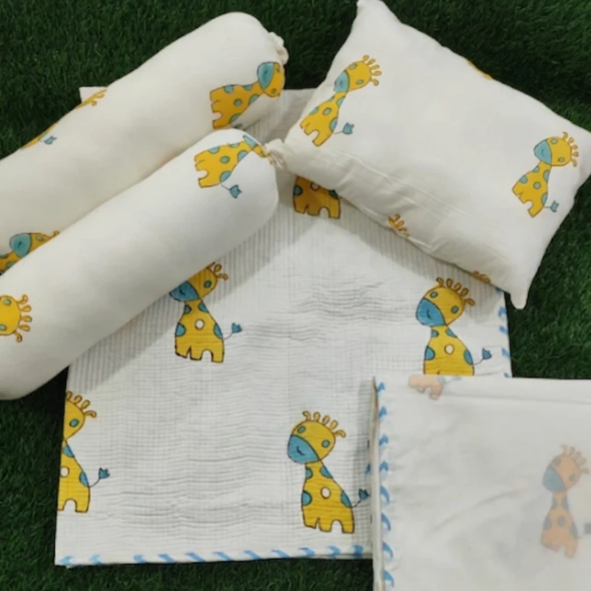 Yellow giraffe Handcrafted Newborn Baby Kit Set by Aenak Studios | Tooffi