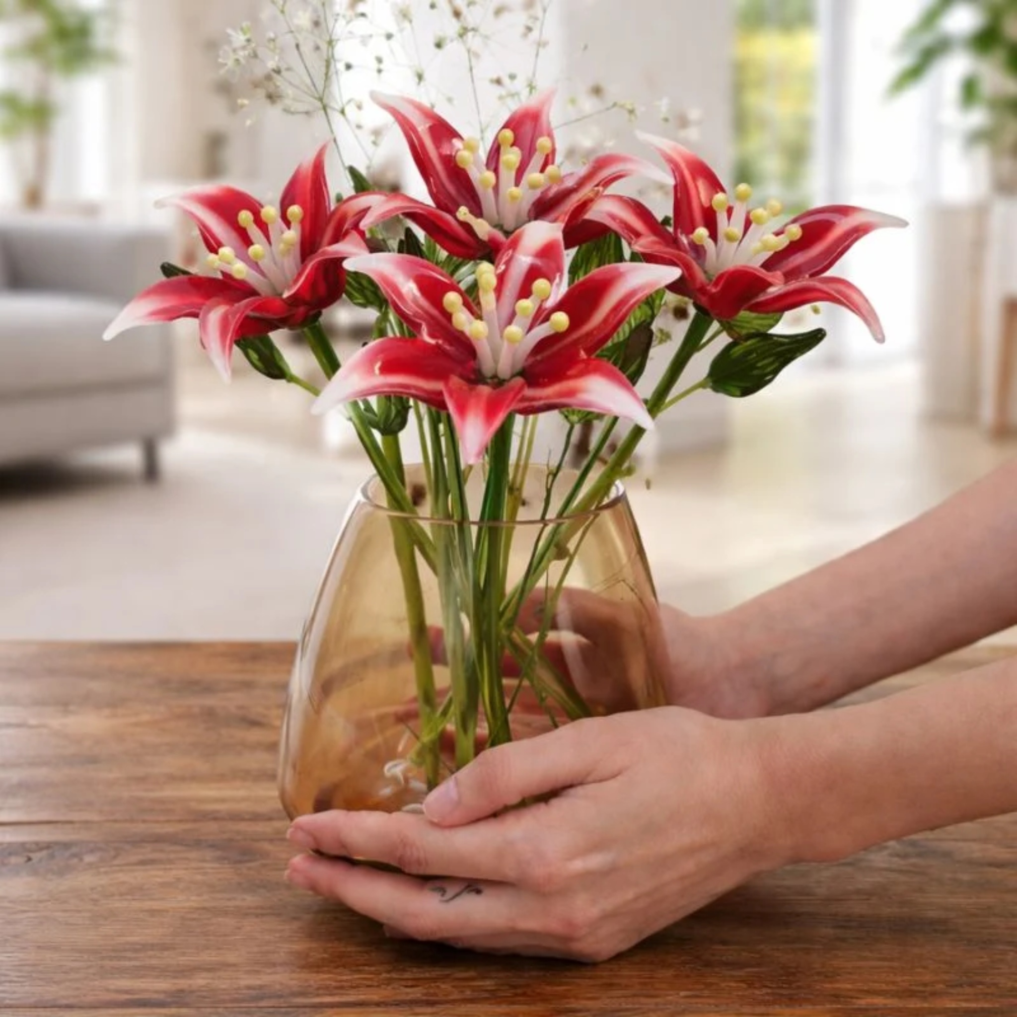Scarlet Quintet – The Bouquet by RUSTIC HORSE GLASS STUDIO | Tooffi