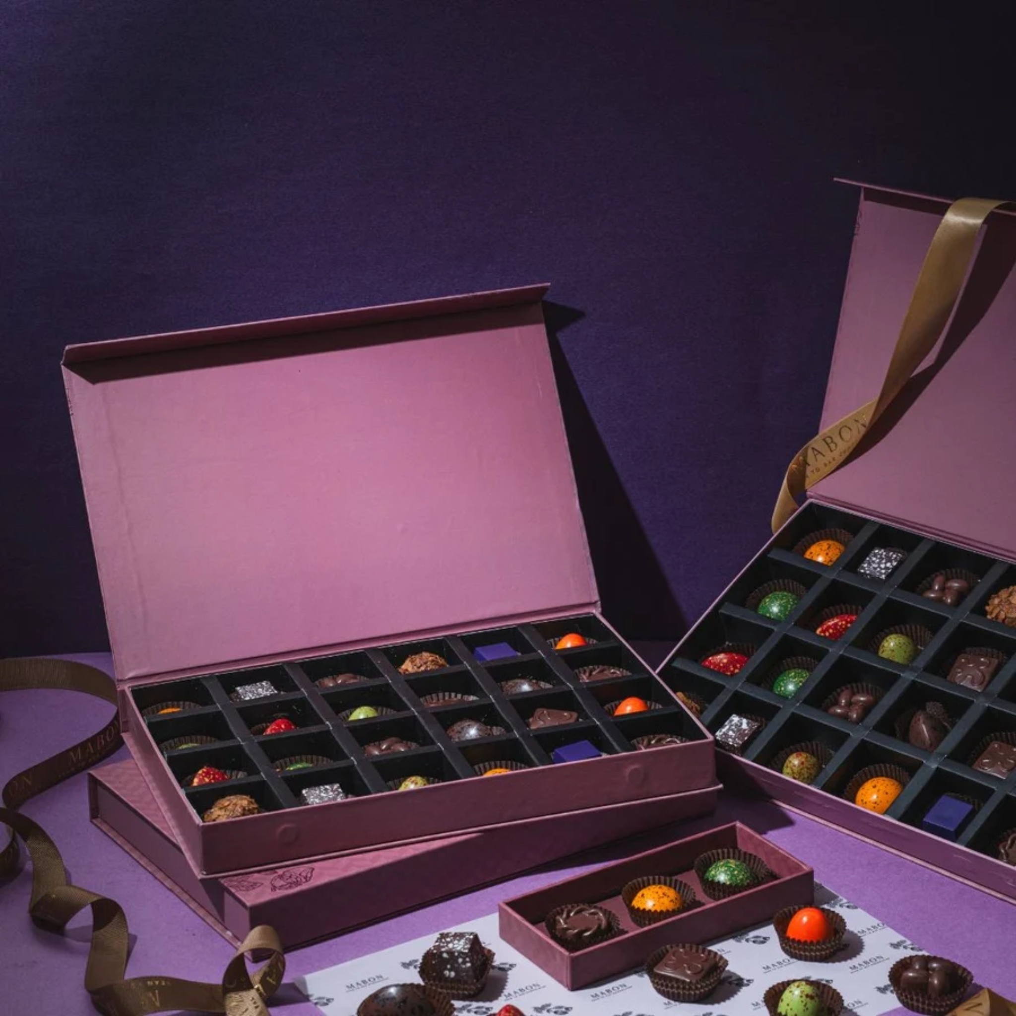Luxury Chocolate Bonbons (Box of 24) by Mabon Chocolates | Tooffi