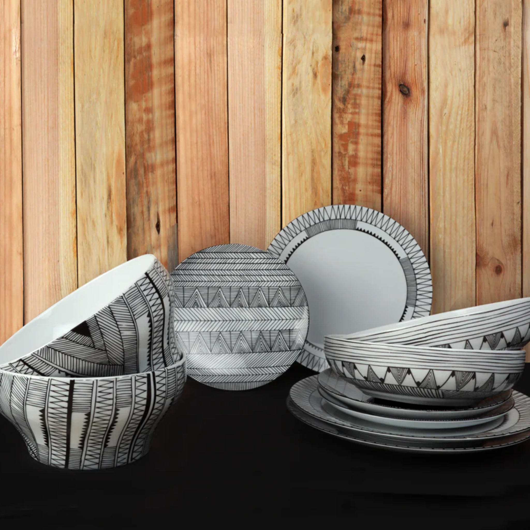 An Incan Moon - 14pc Dinner Set by urbankart - ta.da tableware | Tooffi