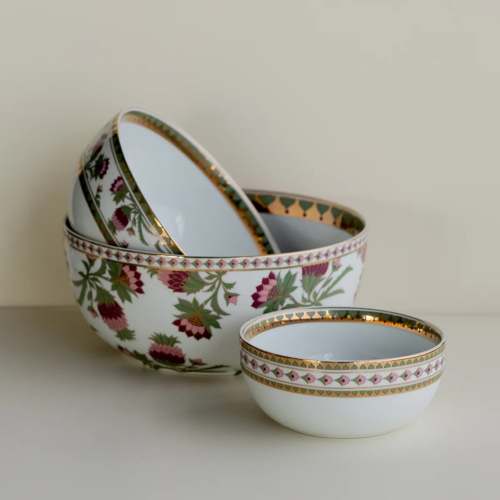 Bagh Serving Bowl (Small) by nira's ceramics | Tooffi