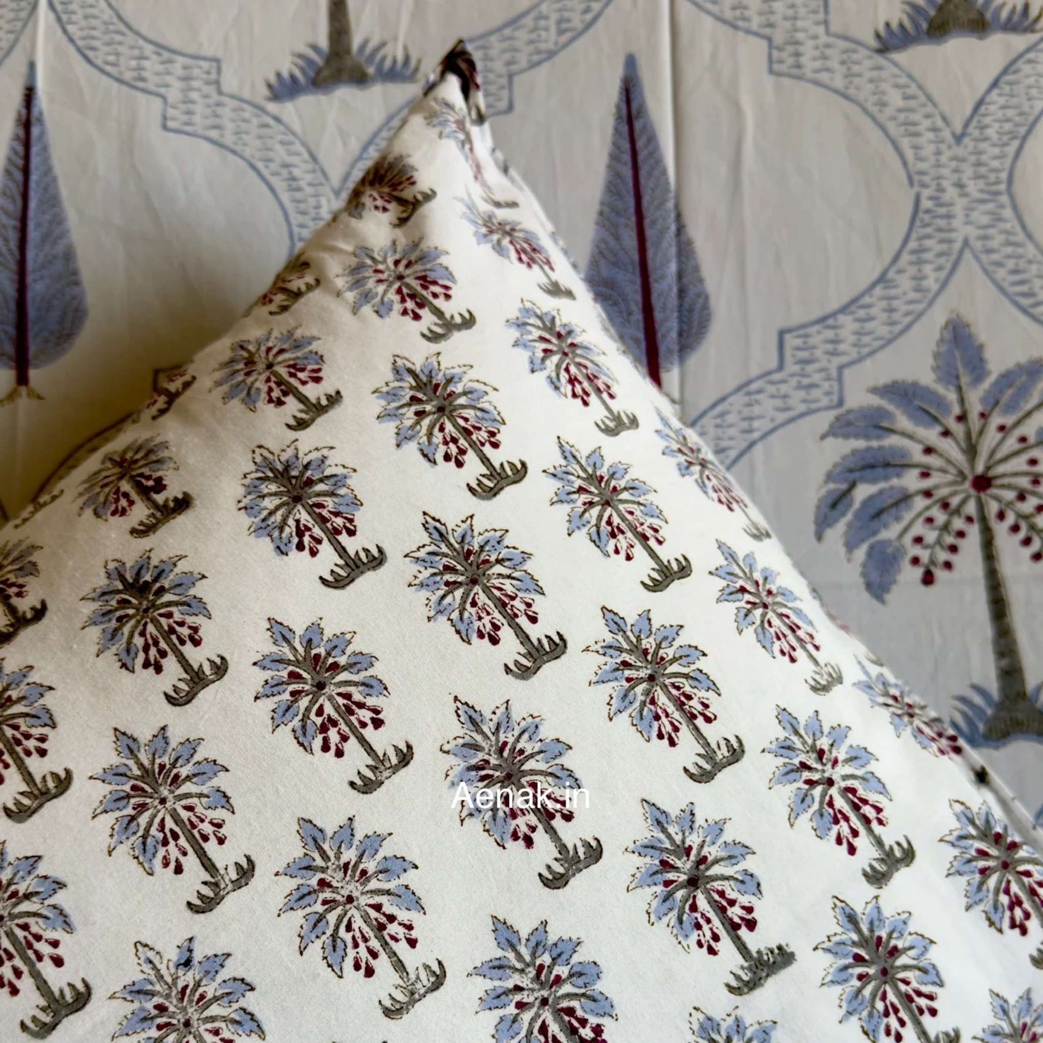 Blue Palm Jaal Handblock Premium Cotton Bedsheet Set by Aenak Studios | Tooffi