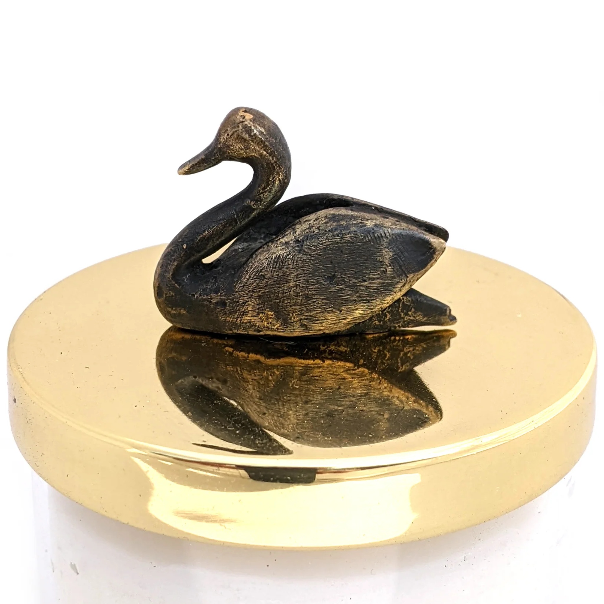 Swan Candles Gift Box by Saswata | Tooffi
